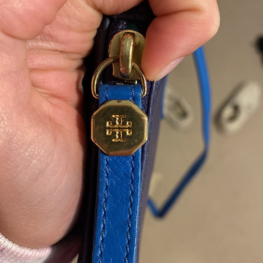 TORY BURCH hand bag - Picture 5 of 6